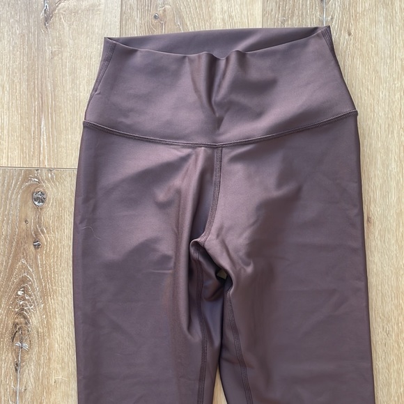 Alo Airlift Leggings - Picture 3 of 6